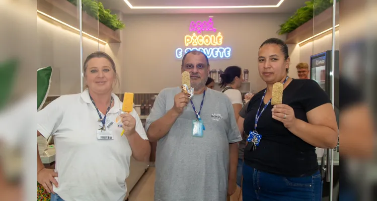 Já reconhecidos pela Casa das Águas, localizada no bairro Colônia Dona Luiza, que completará 15 anos em 2025, Reginaldo e Carolina iniciaram outro empreendimento na cidade, em maio desse ano, a Chocolollow Sorvetes.