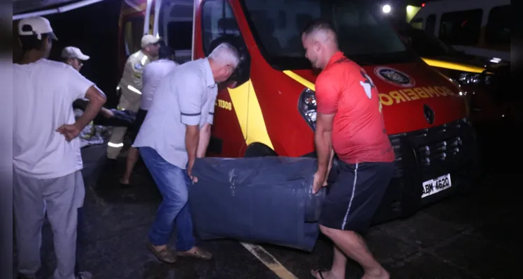 Chuvas de granizo atingiram Ponta Grossa na tarde desta terça-feira (31).