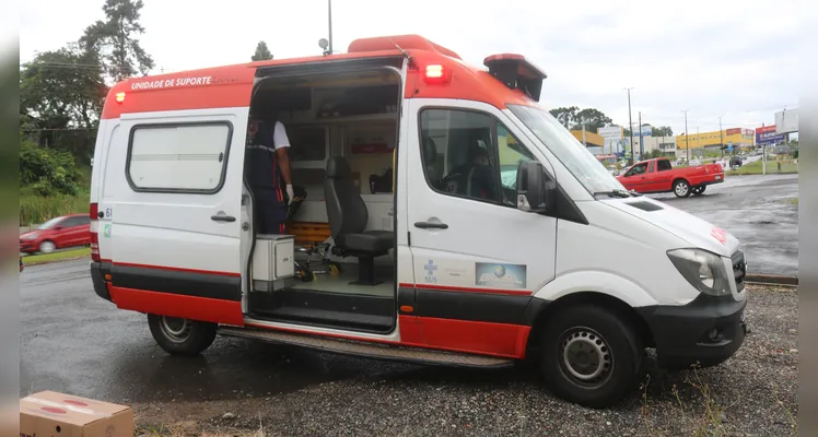 Acidente aconteceu por volta das 17 horas dessa quinta-feira, em Ponta Grossa