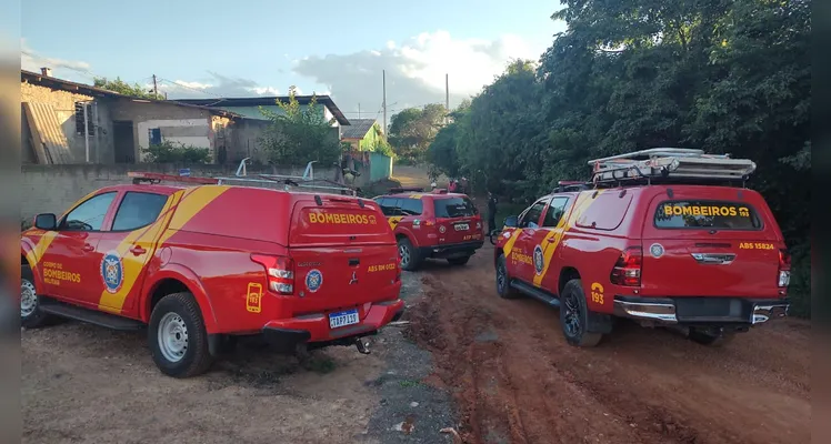 O Corpo de Bombeiros e da Guarda Civil Municipal (GCM) de Ponta Grossa intensificaram as buscas por Jackson Luiz de Lima, de 19 anos.