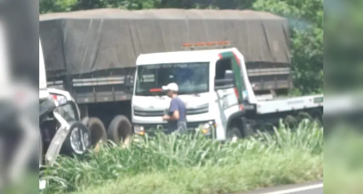 Capotamento aconteceu por volta das 13h