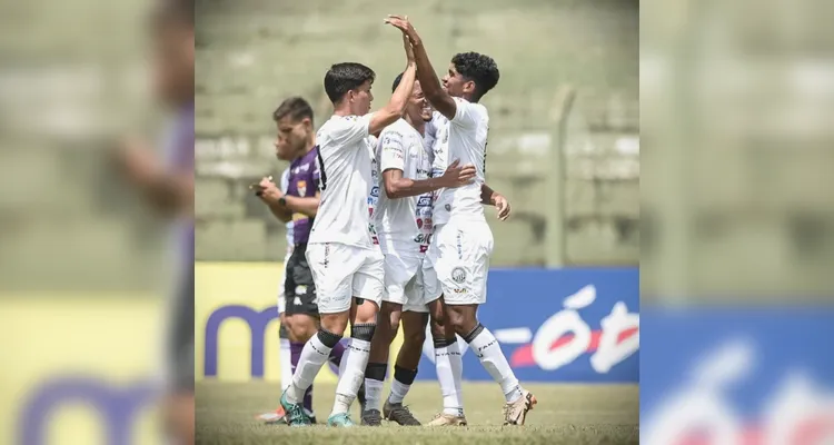 Operário goleia Força e Luz e chega fortalecido para jogo decisivo contra Mirassol, na segunda fase da Copinha