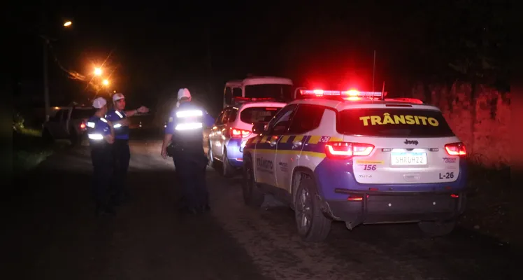 Colisão aconteceu na noite dessa terça-feira no bairro Cará-Cará