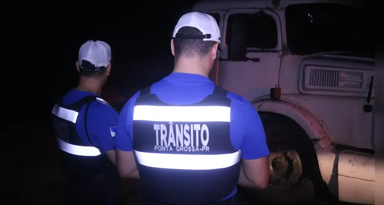 Colisão aconteceu na noite dessa terça-feira no bairro Cará-Cará