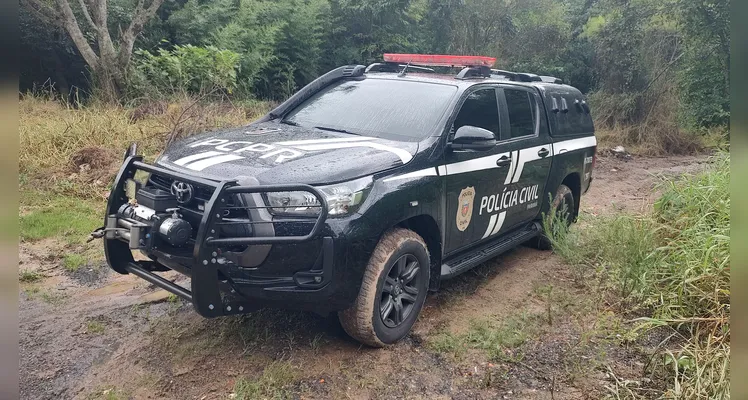 Homem é encontrado morto com sinais de perfurações em PG