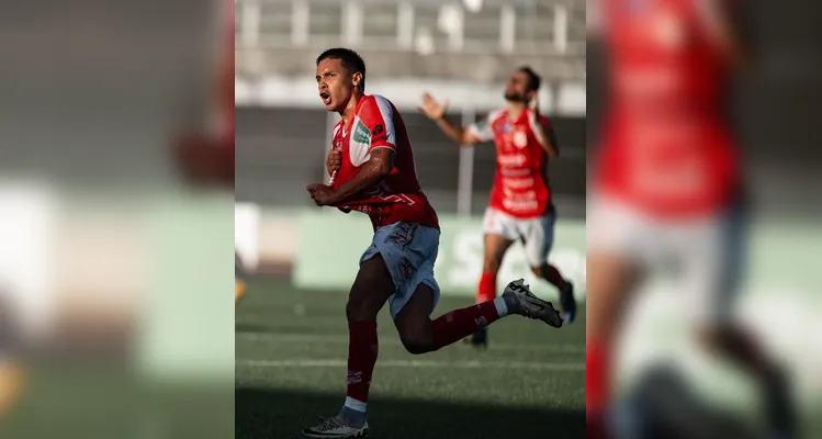 Rio Branco arranca empate nos acréscimos e sai da zona de rebaixamento; Londrina garante vaga no mata-mata -