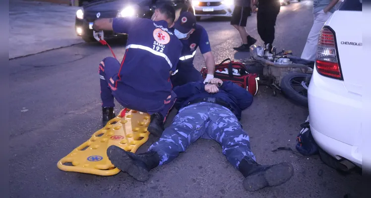 Motociclista de 41 anos foi socorrido e conduzido para casa hospitalar