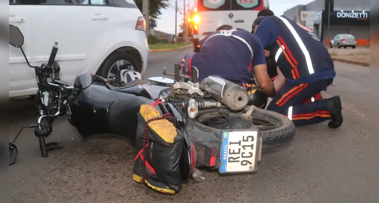 Motociclista de 41 anos foi socorrido e conduzido para casa hospitalar