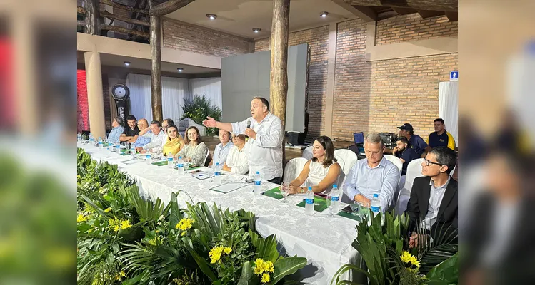 Evento reuniu lideranças dos Campos Gerais e do Governo do Estado.