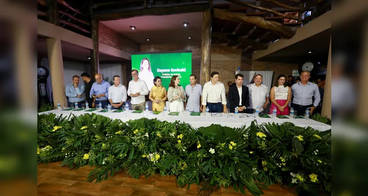 Evento reuniu lideranças dos Campos Gerais e do Governo do Estado.