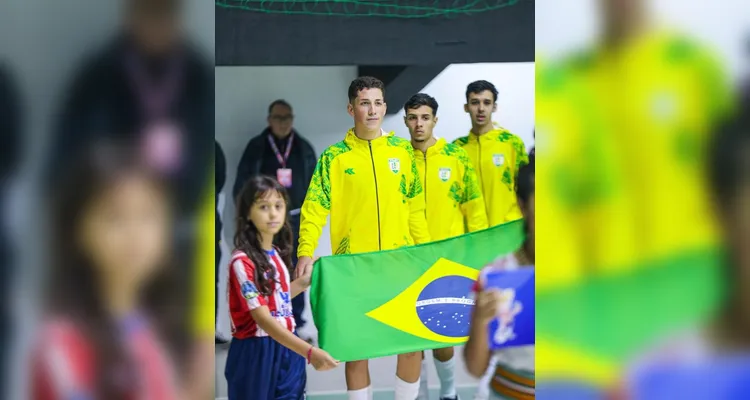 Carlinhos na Seleção Brasileira Sub-17, o campeonato aconteceu no Paraguai |