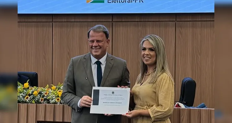 A diplomação é o ato formal que encerra o processo eleitoral e habilita o eleito a tomar posse no seu respectivo cargo.