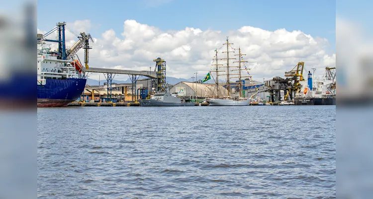 Navios estarão abertos para visitação no Porto de Antonina