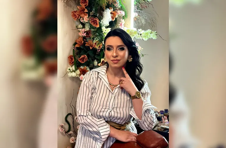 Também na última segunda-feira (30), a advogada Fabiana Orloski celebrou a chegada de um novo ciclo, cercada pelo carinho de amigos e admiradores. Reconhecida por sua atuação e sensibilidade nas causas sociais, Fabiana se destaca como uma presença admirada em nossa comunidade. Da Coluna RC, os votos de um ano repleto de felicidade, conquistas e contínuo sucesso em sua caminhada.