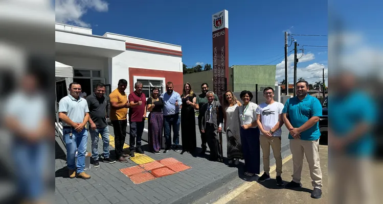 O prefeito Lucas Machado e outras lideranças participaram da cerimônia de inauguração.