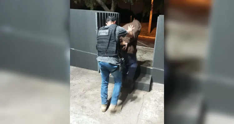 Polícia prende homem por tentativa de furto de fios de cobre em Castro