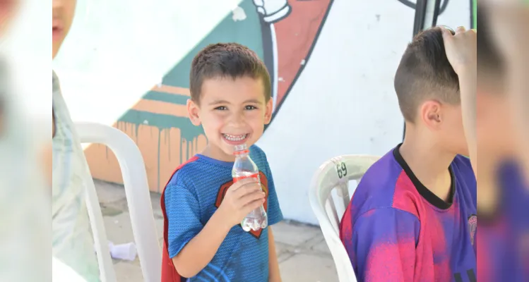 Evento teve a presença de 250 crianças e adolescentes do bairro e levou alegria a região