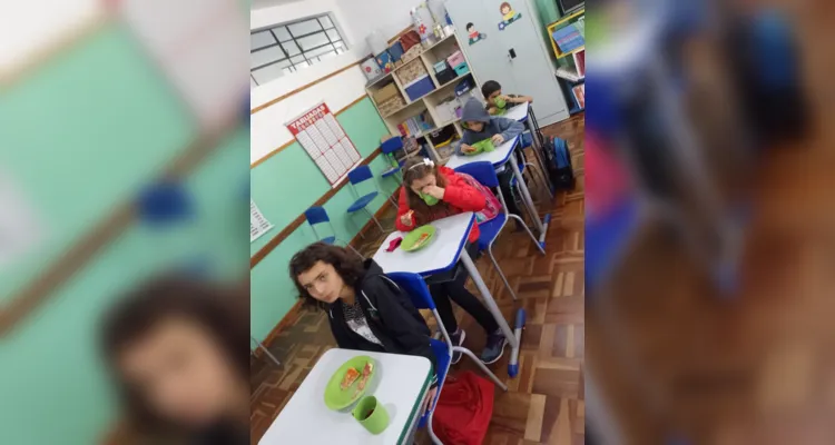 Saborosa aula com frações engaja turma em Imbituva