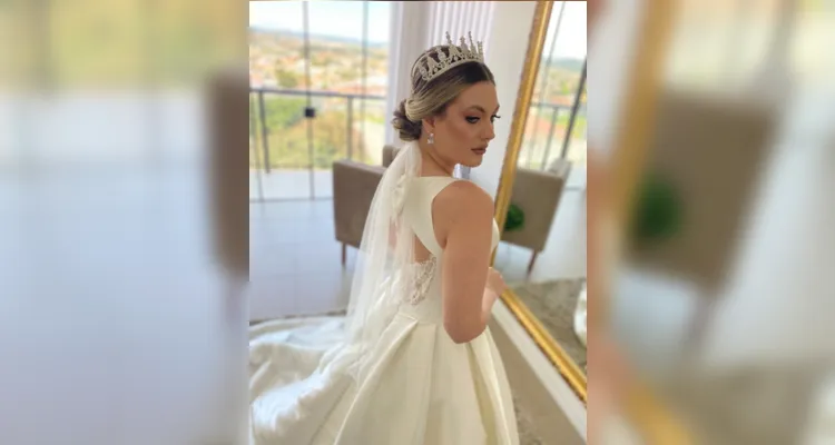 La Novia é uma loja de locações de vestidos de noiva, que trouxe a Ponta Grossa um novo conceito para o segmento