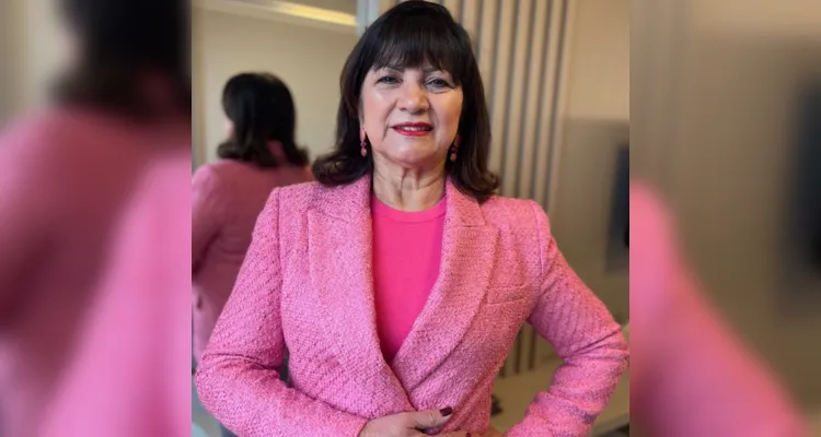 TROCA DE IDADE – Elizabeth Alves será muito cumprimentada pela passagem de seu aniversário no próximo domingo (21). Da coluna RC os votos de felicidades e realizações.