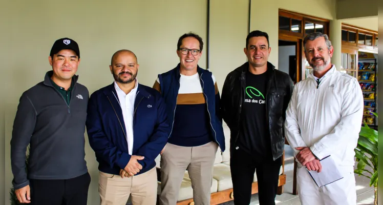Enzo Miyamura, Head Pro do PGGC, Wagner Novoli, diretor presidente de Jurema Águas quentes, Fabio Nabozni, sócio da agência MAPA360, Gilson Barreto, diretor presidente da Expresso Princesa dos Campos e Dr. André Klein, médico do Super Dr.