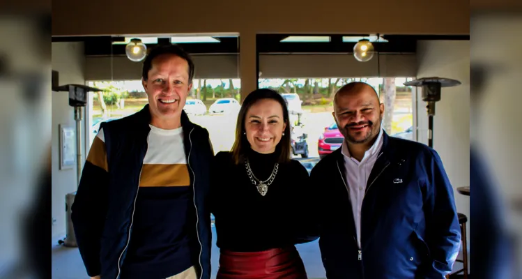 Fabio e Maria Priscila Nabozni sócios da agência MAPA360 com Wagner Novoli, diretor presidente de Jurema Águas Quentes.