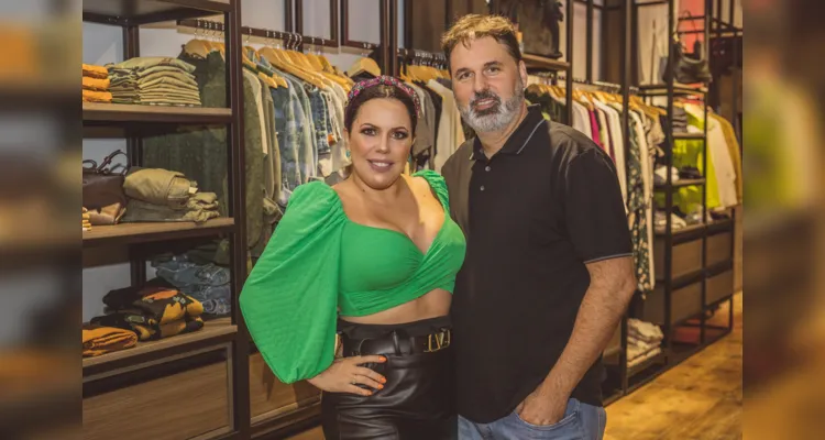 RC 7 ANOS – Os meses de setembro e outubro irão movimentar a sociedade princesina com as comemorações dos 7 anos da coluna RC. No registro, Nadja Marques e Fernando Marques. Nadja será uma das embaixadoras das festividades. Comentaremos.