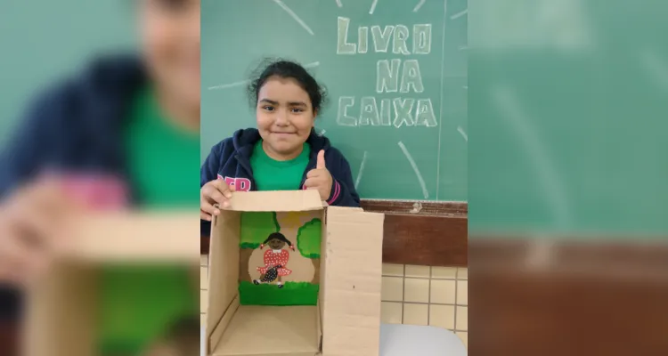 'Livro na Caixa' amplia adesão à leitura em Teixeira Soares