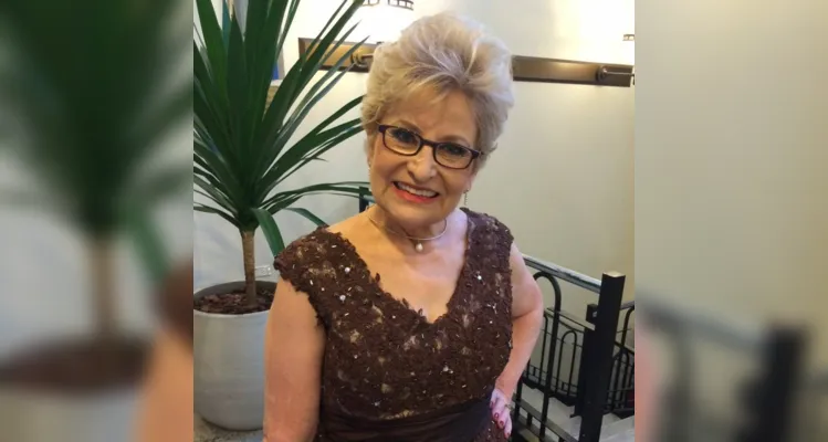 FELICITAÇÕES - Maria Luiza Oliveira receberá nesta quinta-feira (4), as felicitações pela troca de idade. Esposa, mãe e avó, Maria Luiza é exemplo de dedicação e de amor incondicional a família. Da coluna RC os votos de saúde e alegrias.