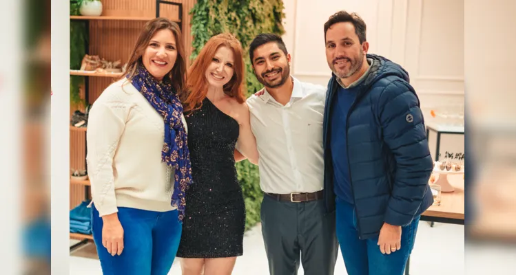 Marina Brandão, Raquel Stefaneli, Vitor Komatsu e Bernar Brandão