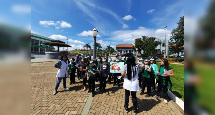 Turma protagoniza combate à dengue em Jaguariaíva