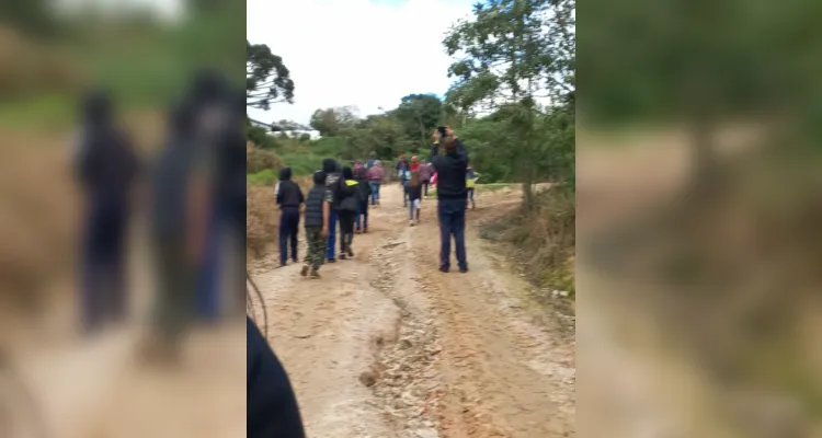 Aula de campo aborda questões sustentáveis em Piraí do Sul