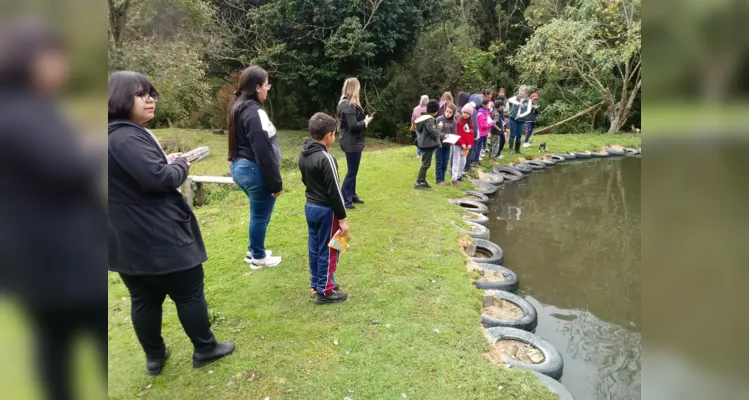 Aula de campo aborda questões sustentáveis em Piraí do Sul