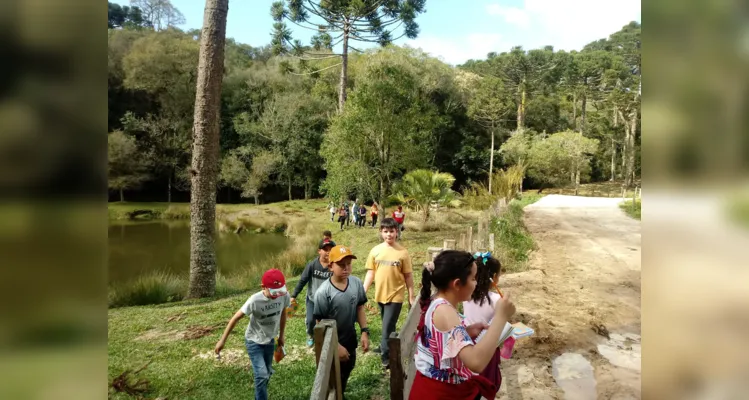 Aula de campo aborda questões sustentáveis em Piraí do Sul