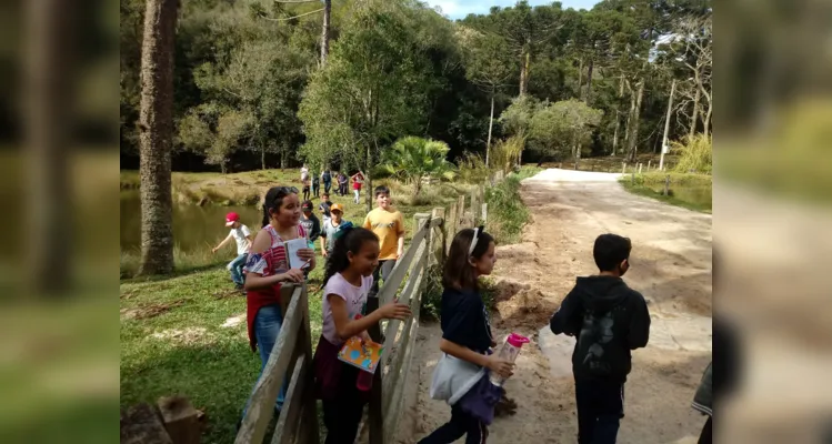 Aula de campo aborda questões sustentáveis em Piraí do Sul