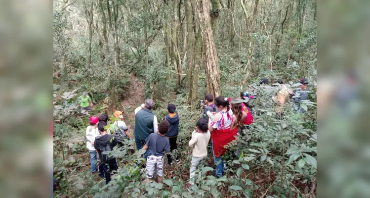 Aula de campo aborda questões sustentáveis em Piraí do Sul