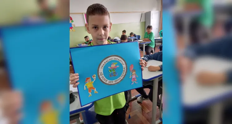 Turma de Imbituva conscientiza sobre o trabalho infantil