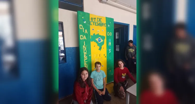 Semana da Pátria engaja e movimenta alunos em Castro