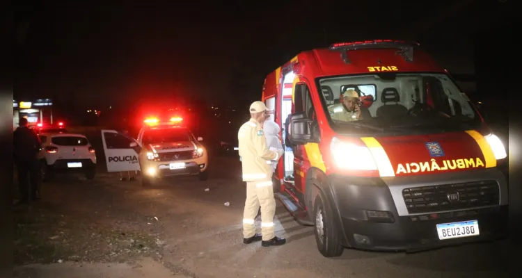 Renault Kwid da vítima foi alvo de disparos por criminosos que estavam em um Chevette