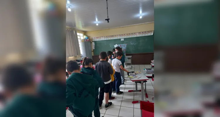 'Feira da pizza' auxilia no estudo do sistema monetário em Ivaí