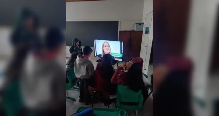 Aula do Vamos Ler e Unimed PG é destaque em turma de Castro