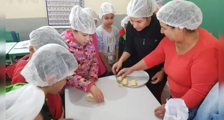 Iniciativa fortalece parceria entre família e escola em Imbaú