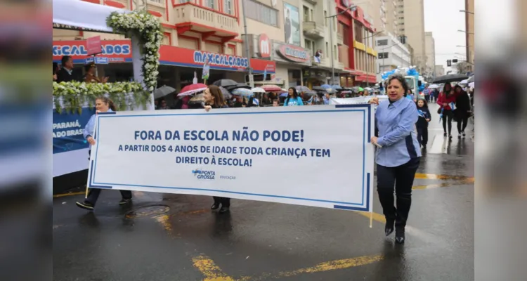 Confira fotos do desfile dos 199 anos de Ponta Grossa