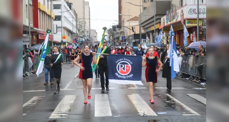 Confira fotos do desfile dos 199 anos de Ponta Grossa