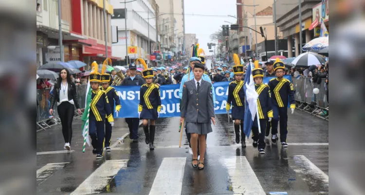 Confira fotos do desfile dos 199 anos de Ponta Grossa
