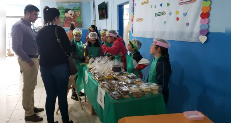 Projeto empreendedor movimenta escola em Carambeí