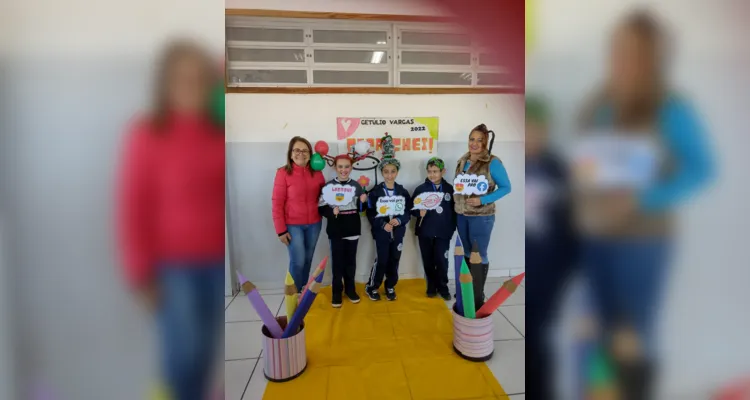 'Dia do Cabelo Maluco' estimula alunos de escola em Ortigueira