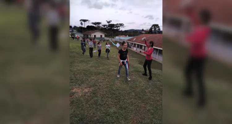 Divertida aula sobre ângulos em Guamiranga tem uso de pipas