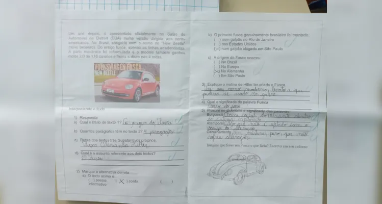 Alunos se encantam com o 'Dia do Fusca' em Carambeí