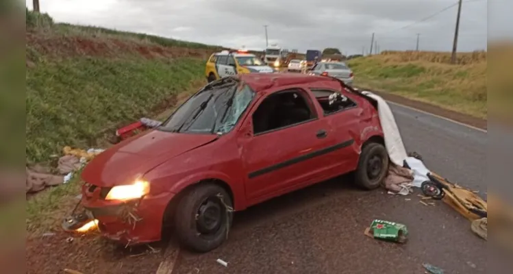 Testemunhas contaram que a vítima fatal  foi ejetada do carro